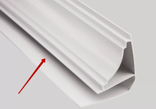 потолочный плинтус